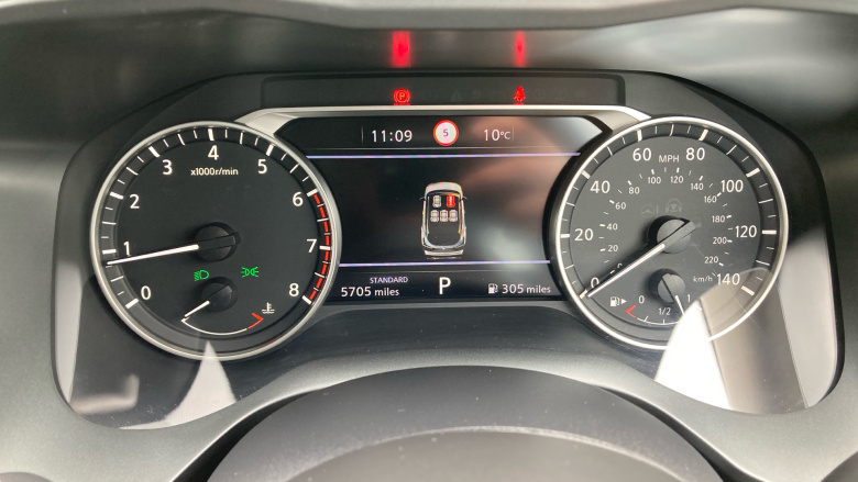 Nissan Qashqai 1.3 DiG-T MH 158 Acenta Premium 5dr Xtronic Petrol Hatchback